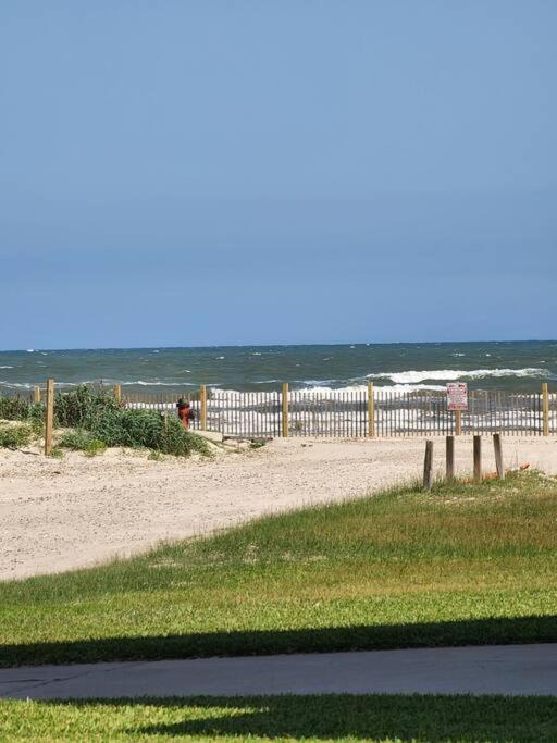 Beachview Beauty Steps To The Beach In West G Town Galveston Exterior foto